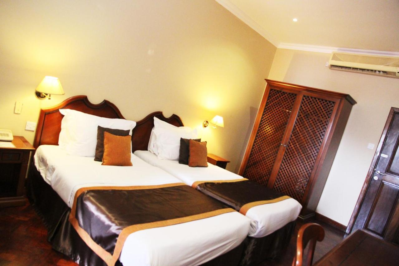 Speke Hotel 1996 Ltd Kampala Dış mekan fotoğraf