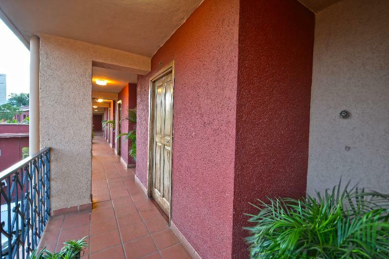 Speke Hotel 1996 Ltd Kampala Dış mekan fotoğraf