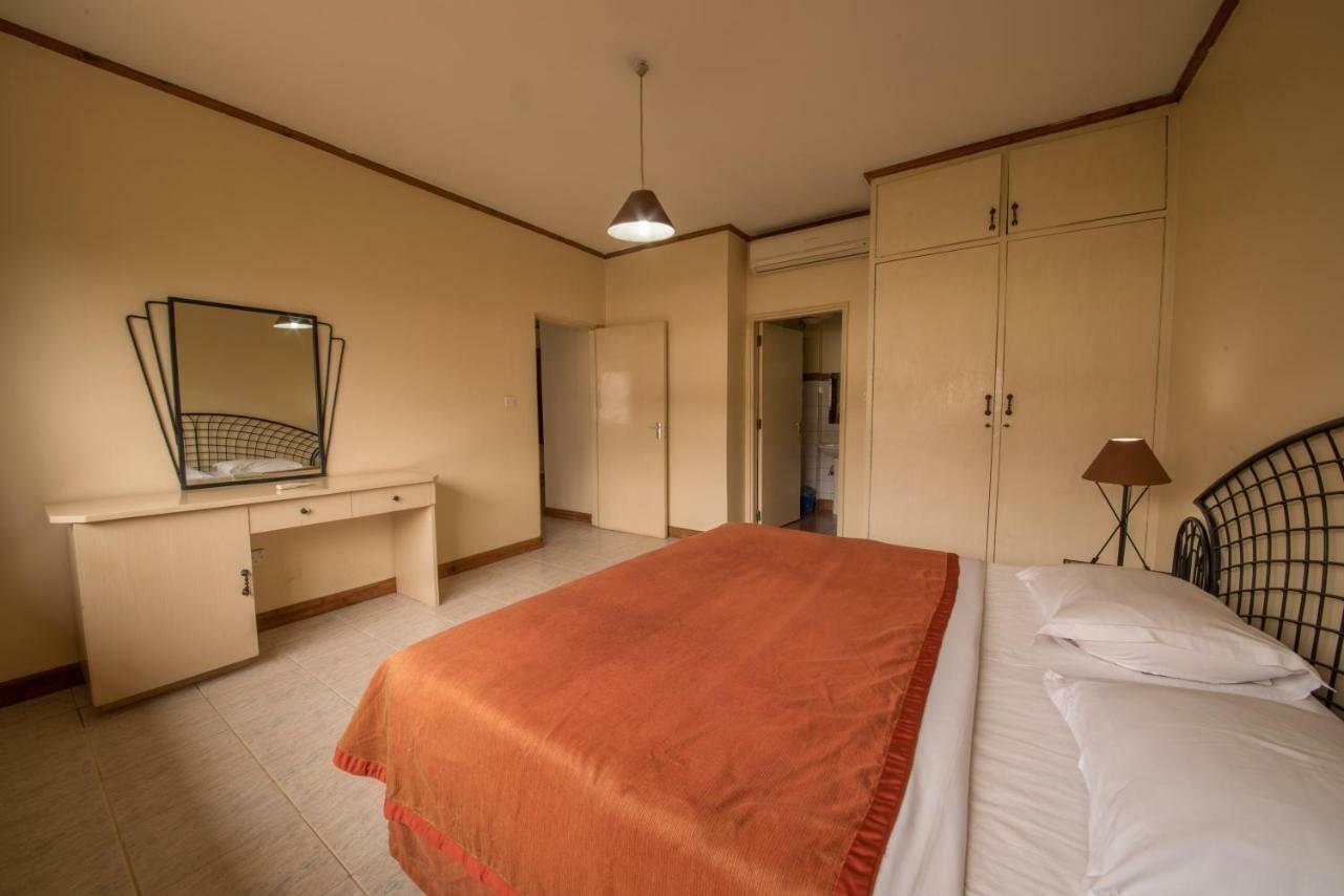 Speke Hotel 1996 Ltd Kampala Dış mekan fotoğraf